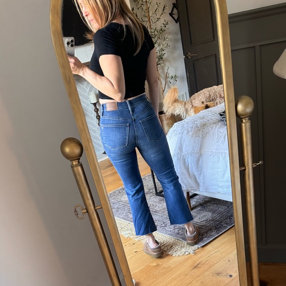 Madewell Kick Out Crop - Picture 2 of 4